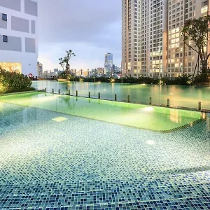 Zo Rivergate Free Pool Ho Chi Minh City